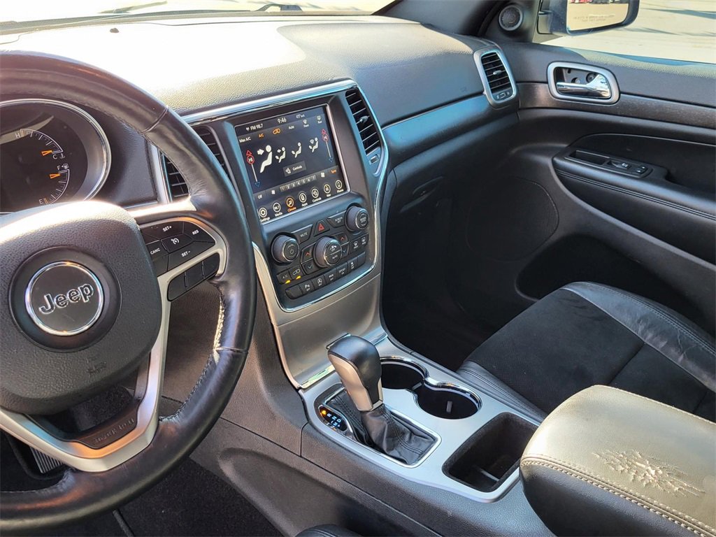 Used 2018 Jeep Grand Cherokee Altitude image 25