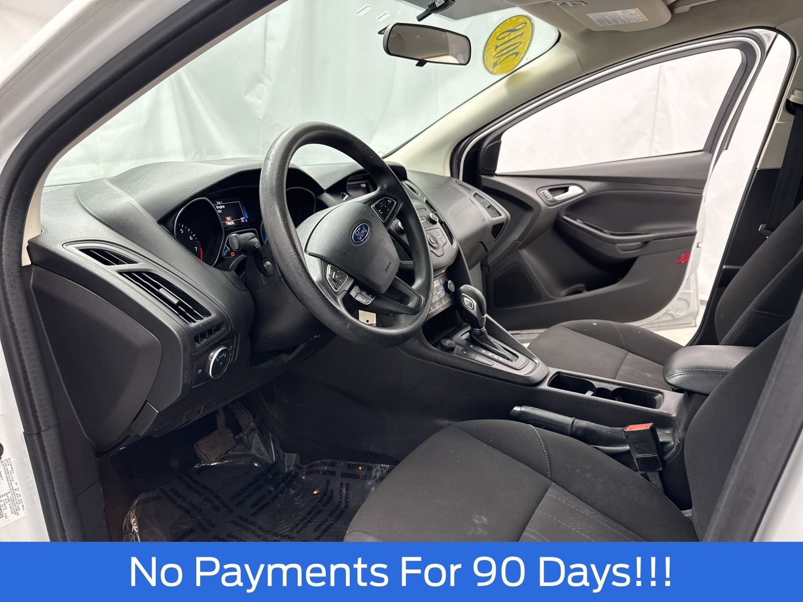 Certified 2018 Ford Focus SE image 11