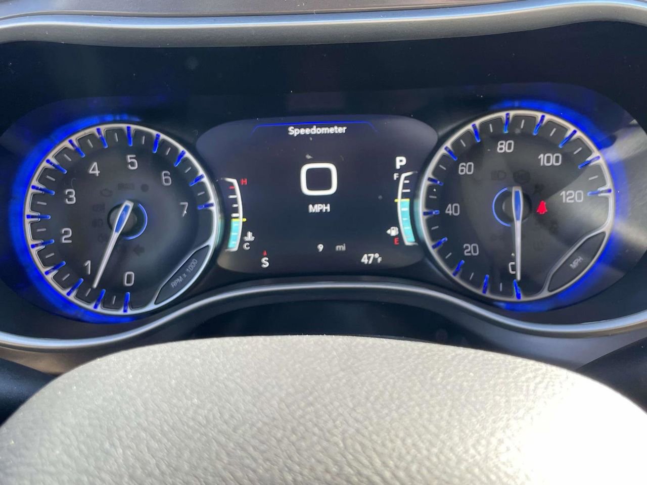 New 2026 Chrysler Pacifica Select FWD image 13