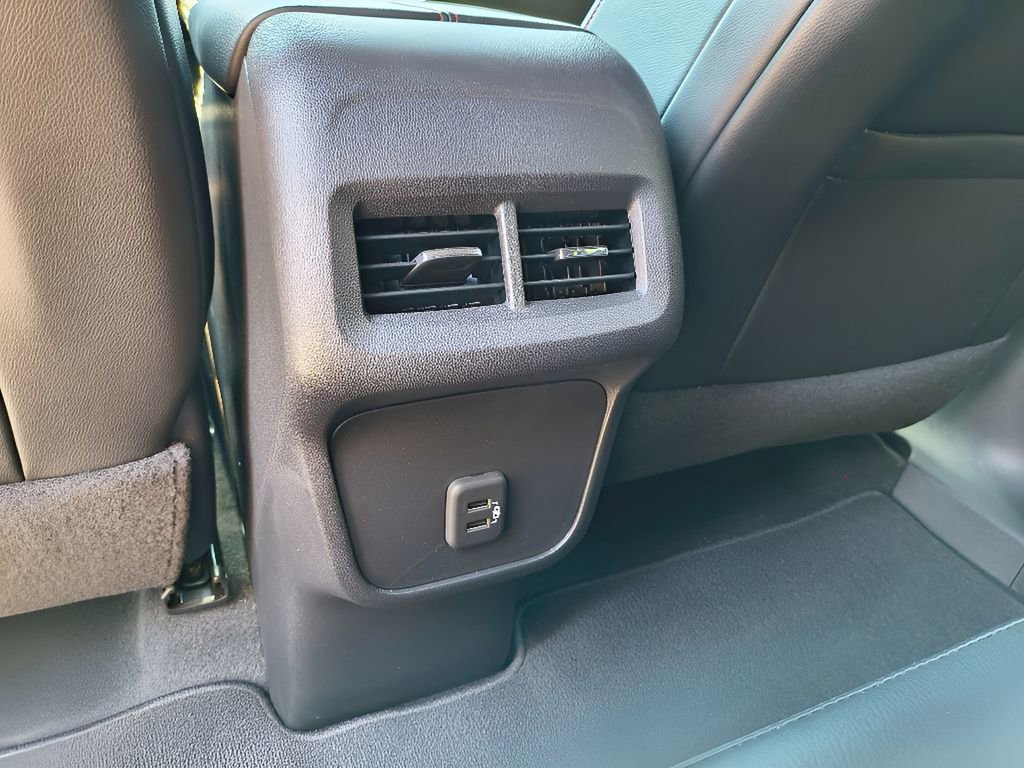 Used 2023 Chevrolet Equinox RS FWD image 28