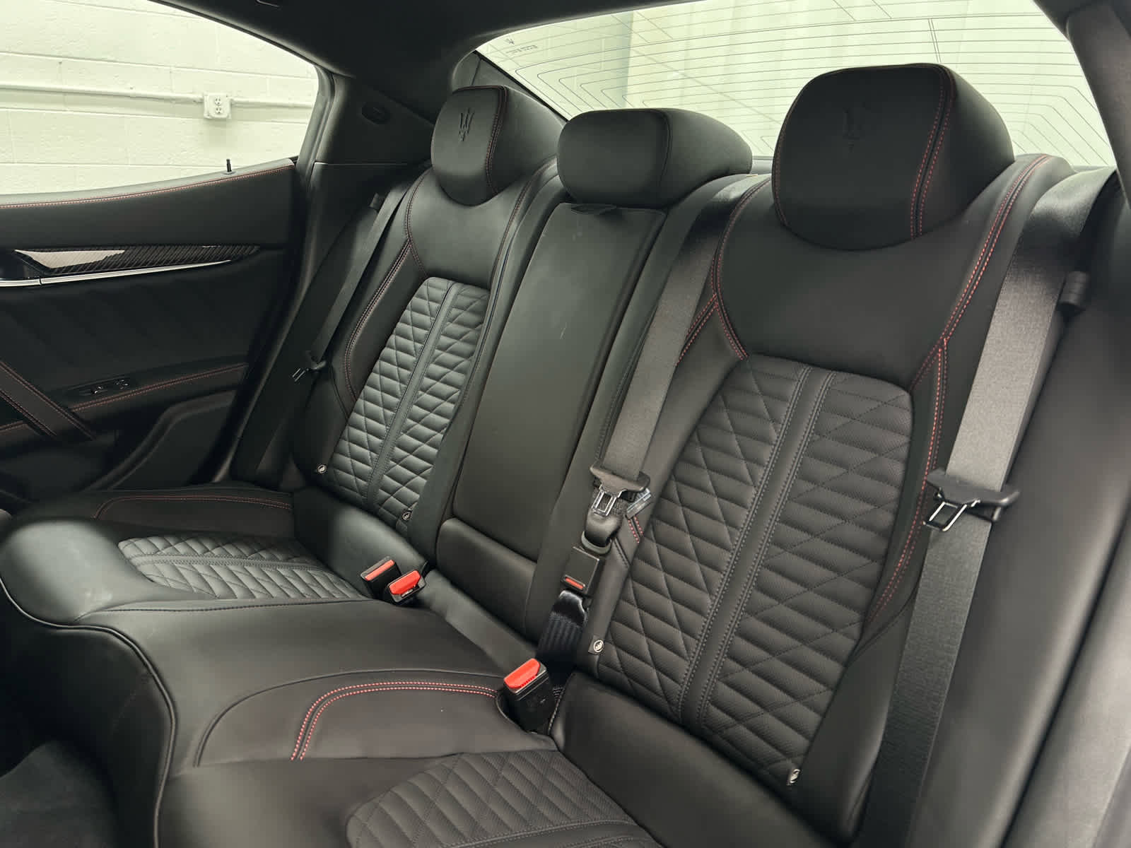 Used 2022 Maserati Ghibli Trofeo image 16