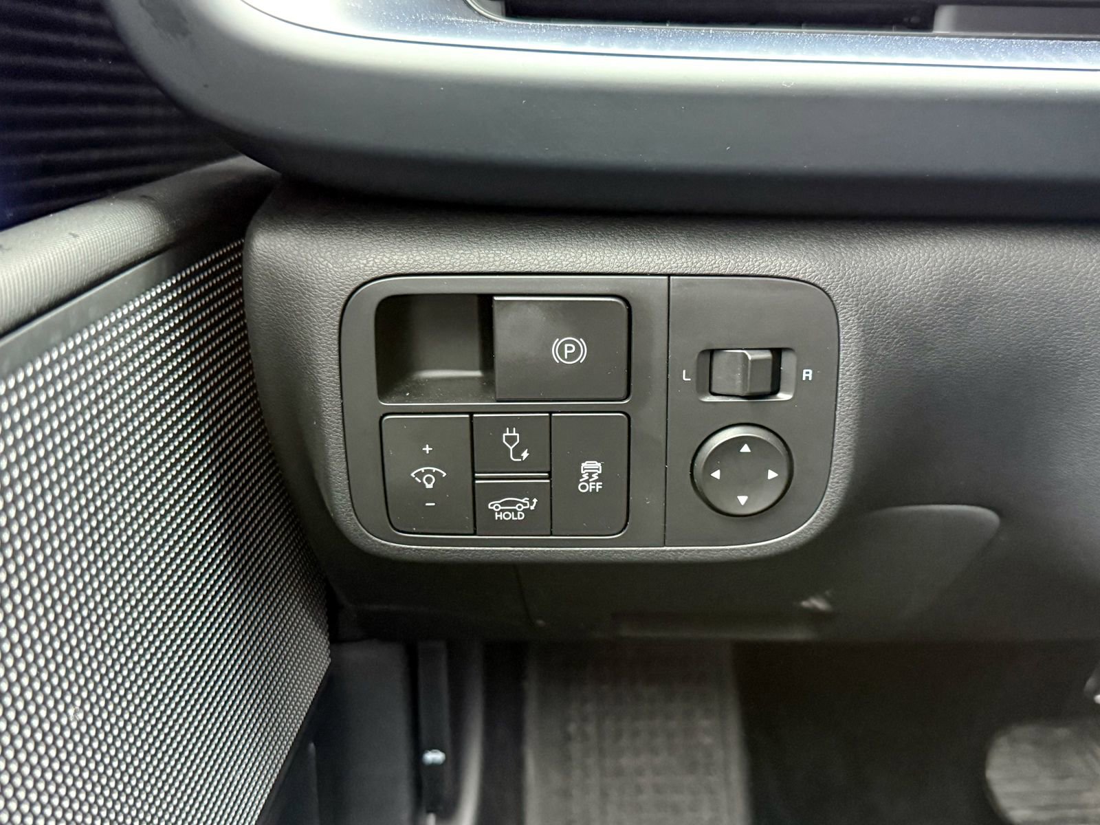 Used 2024 Hyundai Ioniq 6 SEL image 32