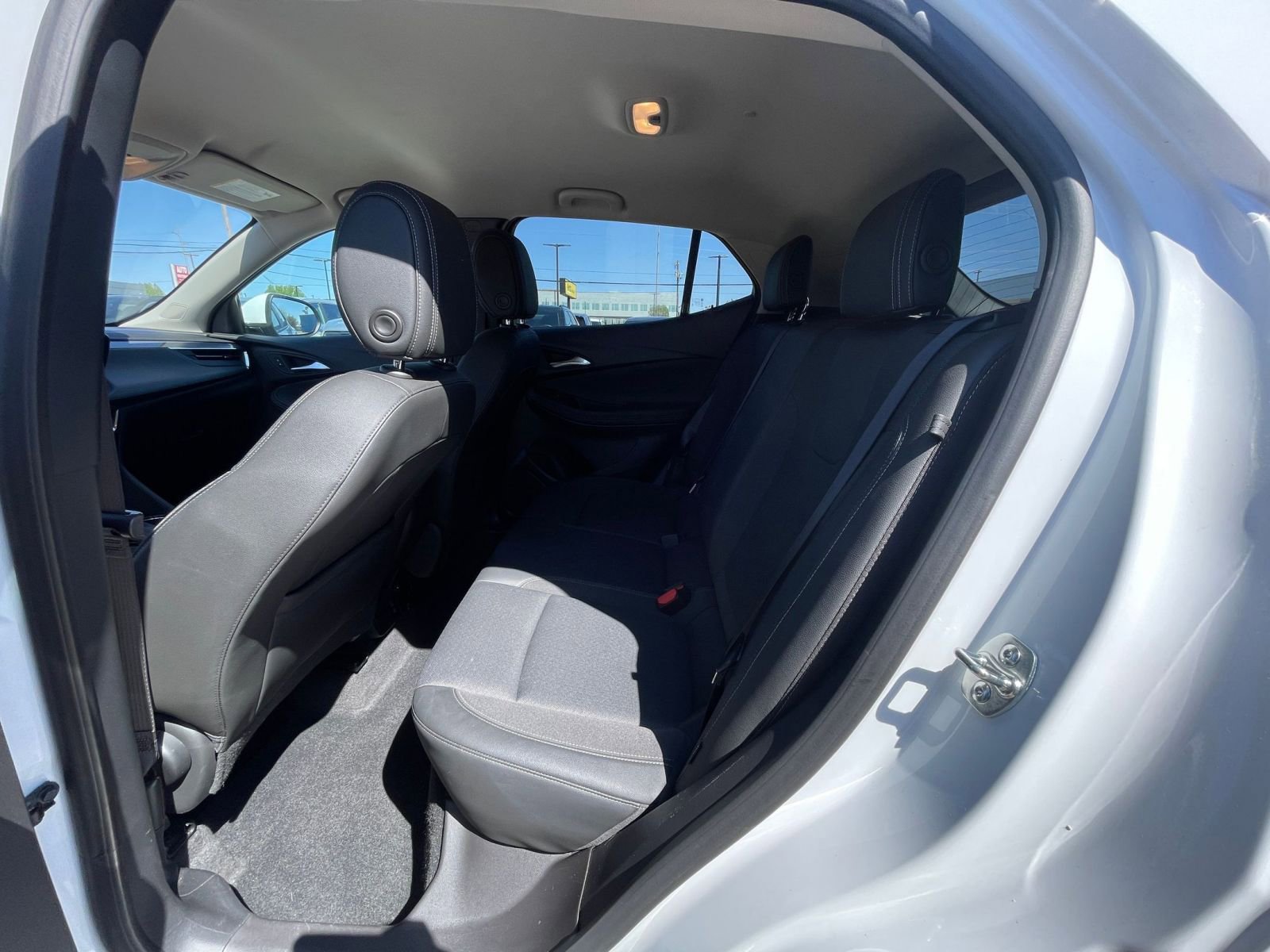 Used 2025 Buick Encore GX Preferred image 25