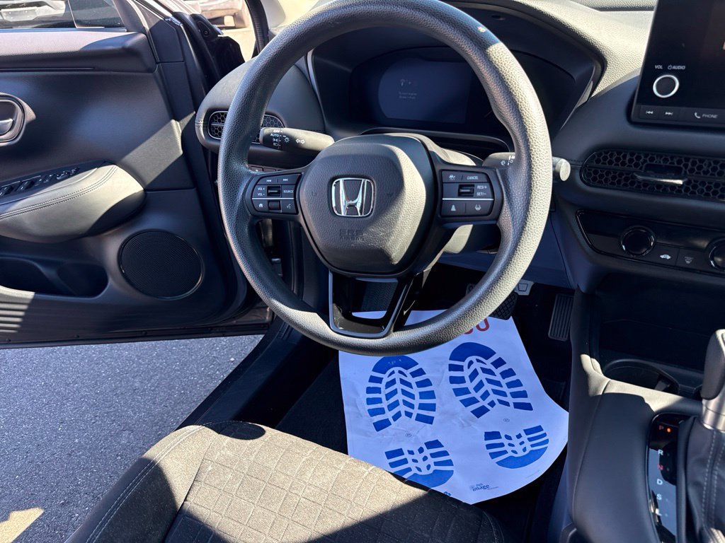 Used 2024 Honda HR-V LX image 29