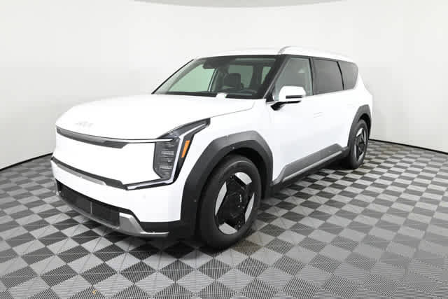 New 2026 Kia EV9 Wind image 2