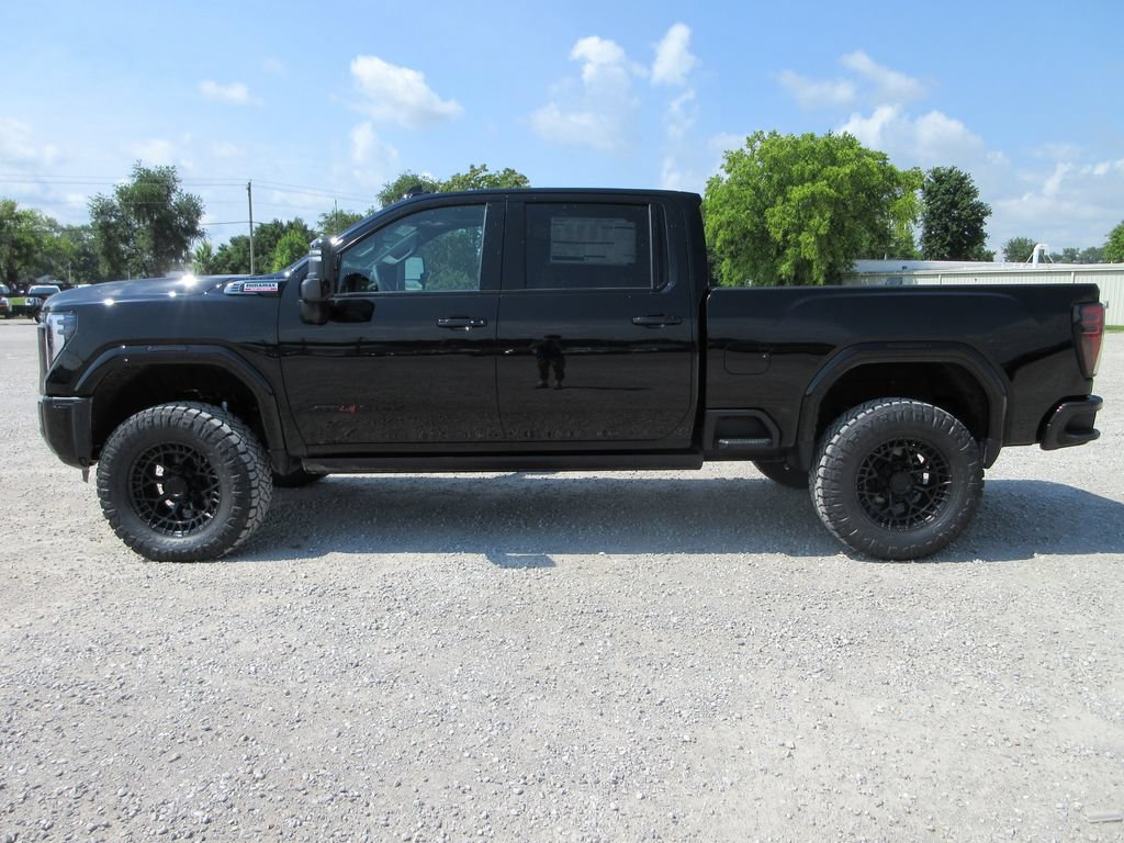 New 2026 GMC Sierra 2500 AT4 w/ AT4 Premium Plus Package AWD/4WD image 10