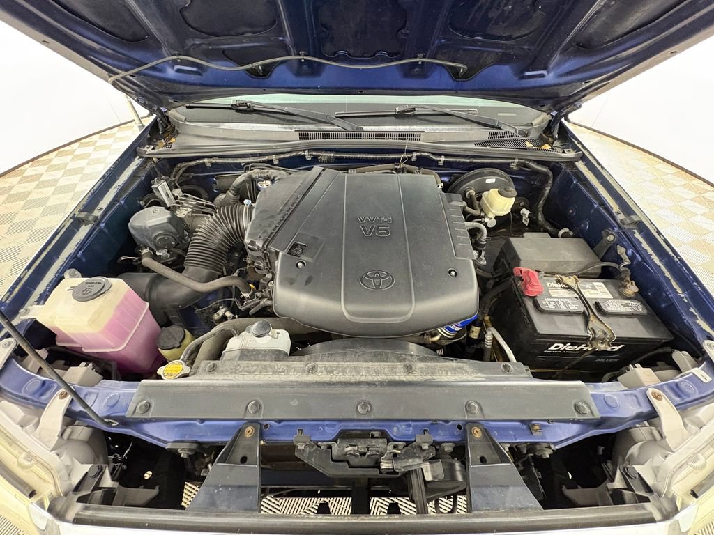 Used 2015 Toyota Tacoma PreRunner w/ SR5 Package image 31