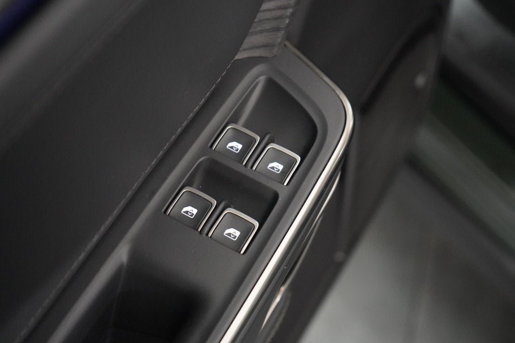 Used 2023 Rivian R1S Adventure Quad AWD/4WD image 21