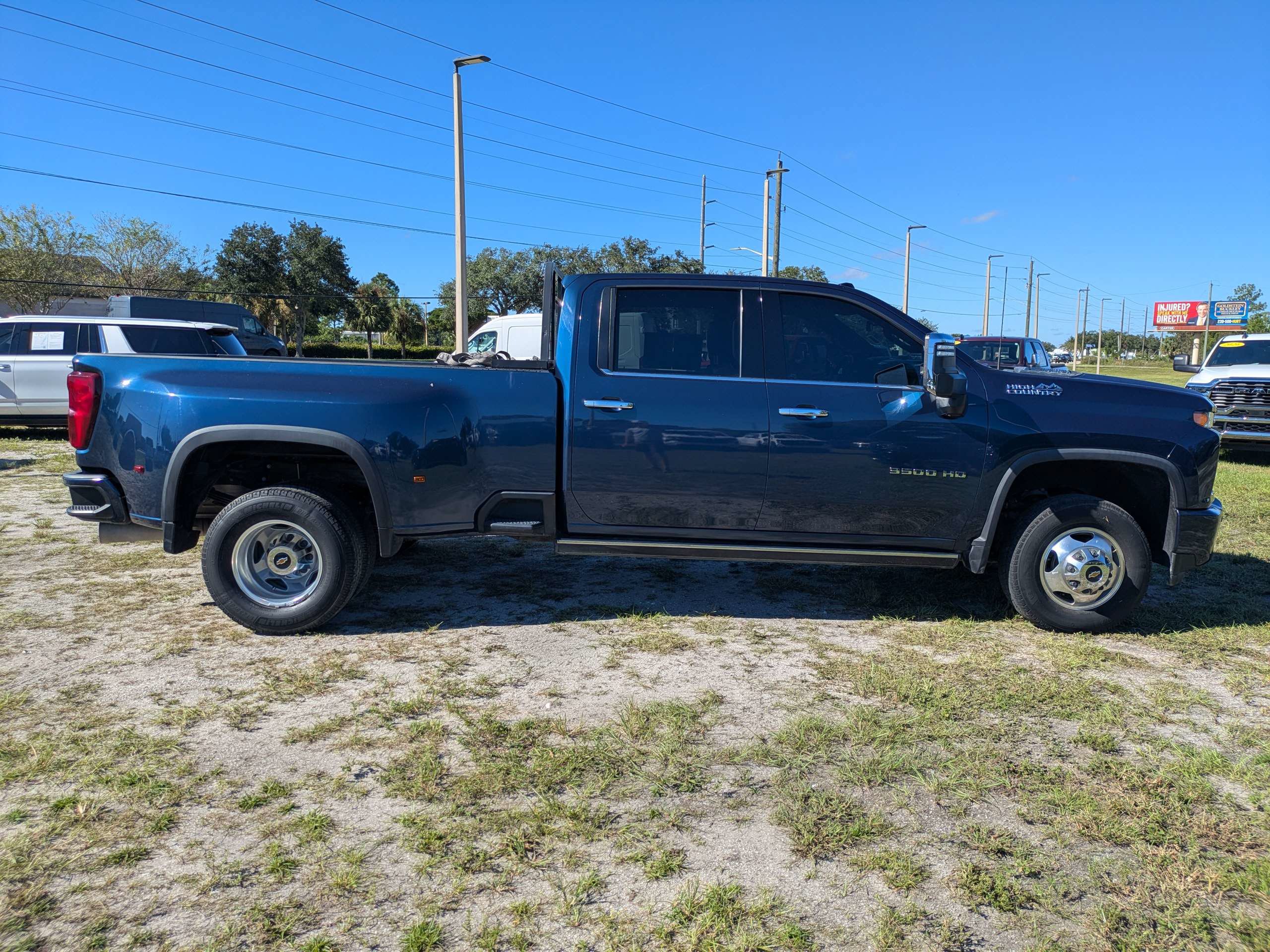 Used 2023 Chevrolet Silverado 3500 High Country AWD/4WD image 4