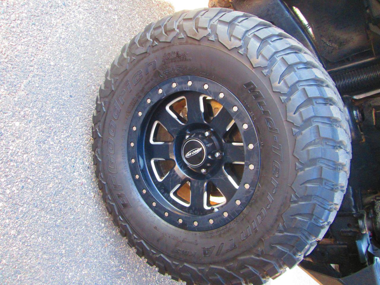 Used 2012 Jeep Wrangler Unlimited Rubicon w/ Dual Top Group AWD/4WD image 16