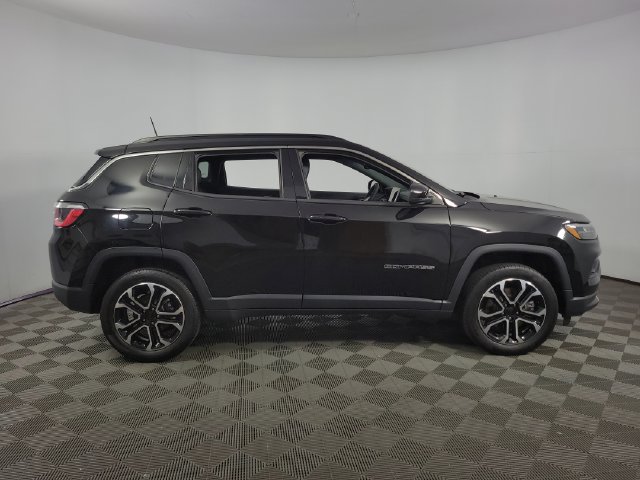 Used 2023 Jeep Compass Limited AWD/4WD image 10