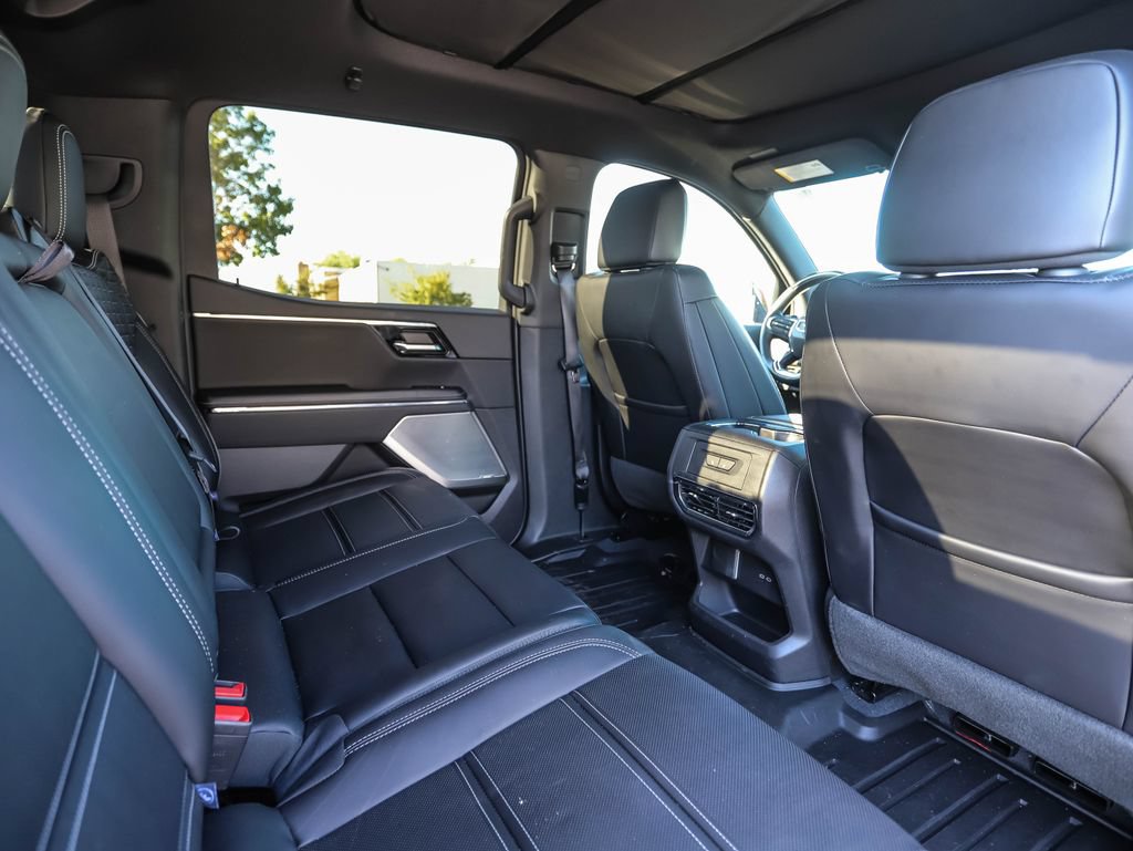 Used 2025 GMC Sierra EV Denali AWD/4WD image 23