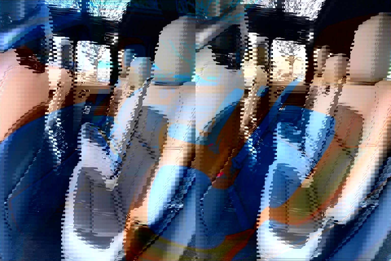 Used 2018 Land Rover Range Rover Sport HSE Dynamic image 20