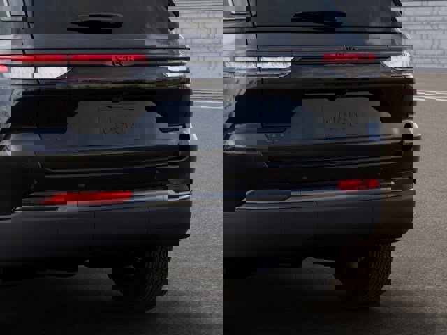 New 2026 Jeep Grand Cherokee Altitude image 13