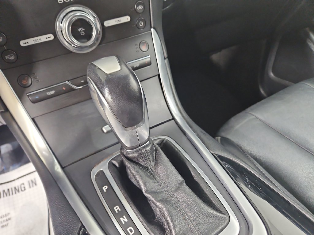 Used 2018 Ford Edge Titanium AWD/4WD image 23
