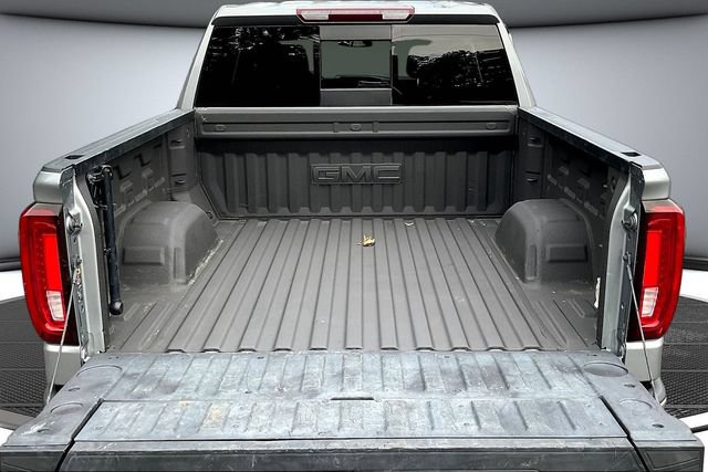 Used 2023 GMC Sierra 1500 SLT w/ SLT Premium Plus Package AWD/4WD image 9