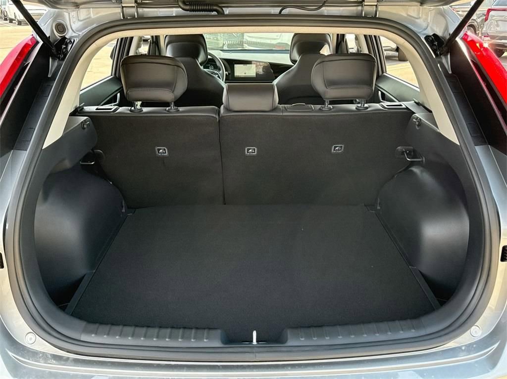 Certified 2025 Kia Niro EX image 35
