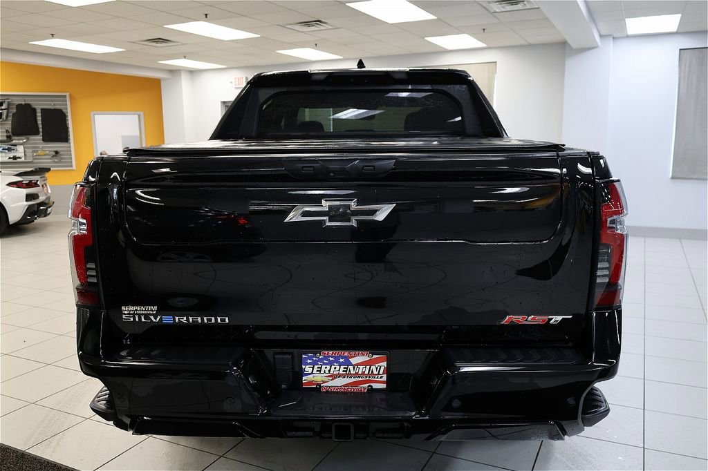 New 2024 Chevrolet Silverado EV RST image 5