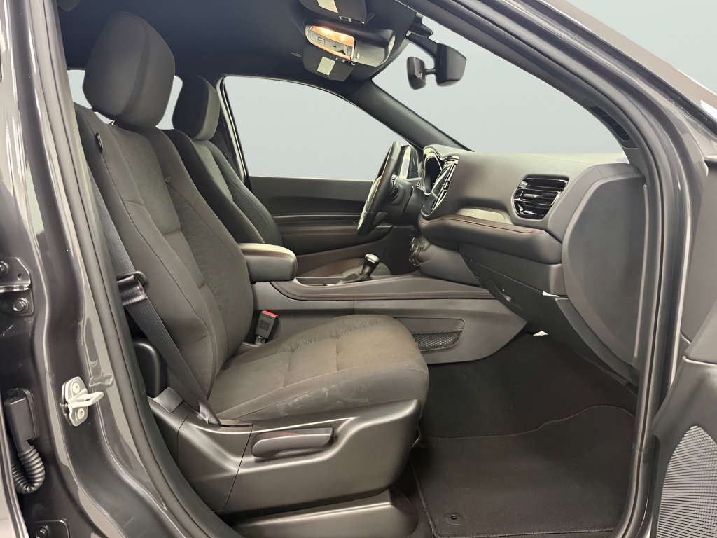 Used 2025 Dodge Durango GT RWD image 13
