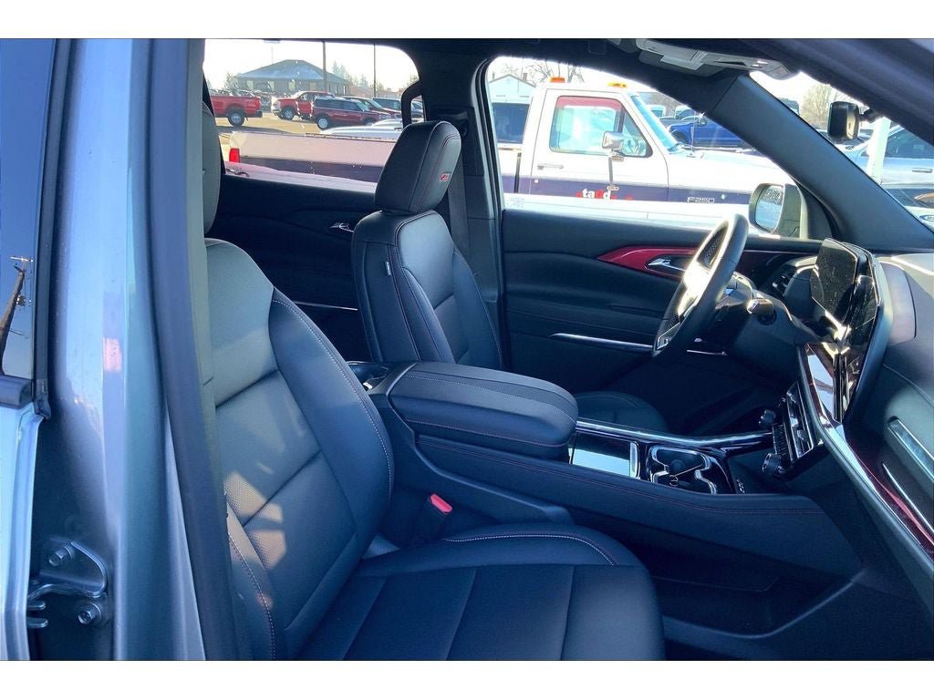 Used 2026 Chevrolet Traverse Z71 w/ Driver Confidence Package AWD/4WD image 8
