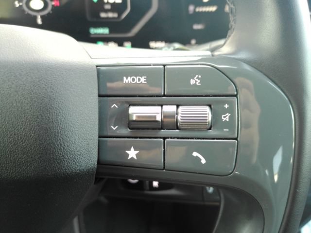 Used 2024 Kia EV9 Light Long Range RWD image 43
