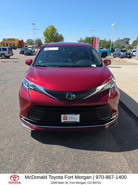 Used 2021 Toyota Sienna XLE FWD image 8