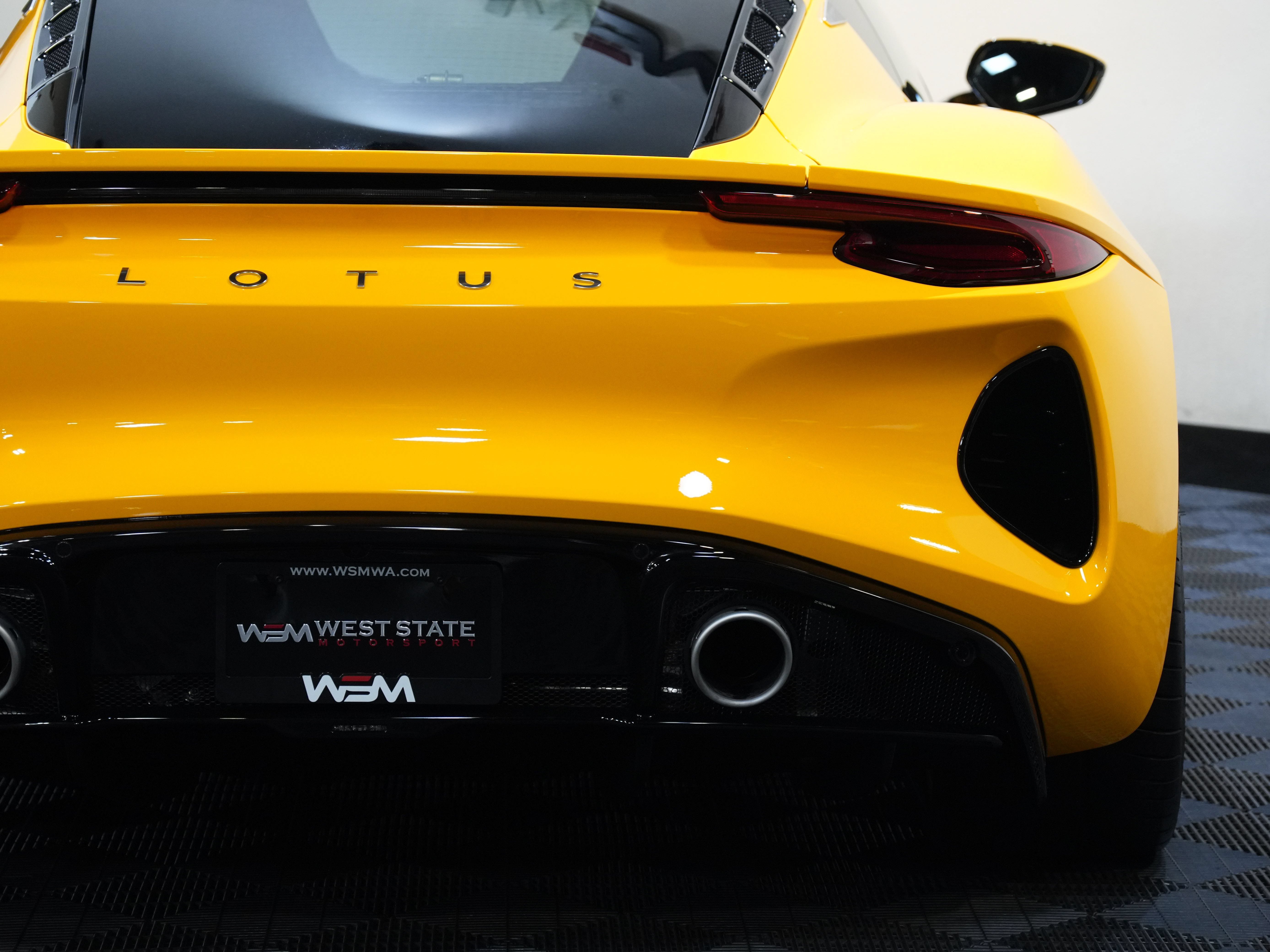 Used 2024 Lotus Emira First Edition RWD image 17