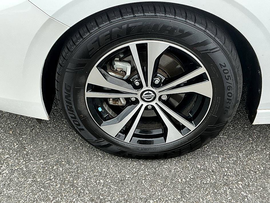 Certified 2022 Nissan Sentra SV w/ Trunk Package image 7