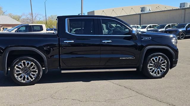 Used 2024 GMC Sierra 1500 Denali Ultimate AWD/4WD image 9