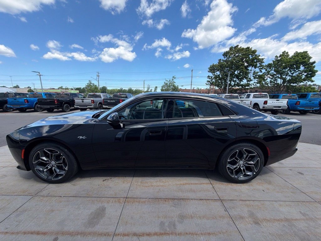 New 2026 Dodge Charger R/T AWD/4WD image 9