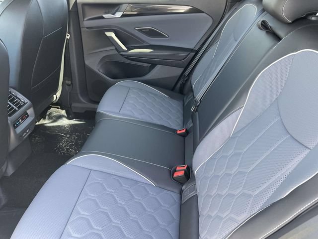 New 2026 Volkswagen Tiguan SEL R-Line AWD/4WD image 25