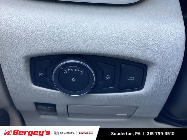 Used 2017 Lincoln Continental Reserve w/ Climate Package image 20