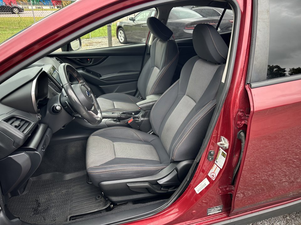 Used 2019 Subaru Crosstrek 2.0i Premium w/ Eyesight System image 13