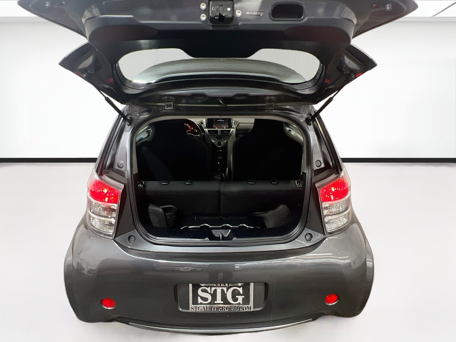 Used 2012 Scion iQ w/ Rear Speaker Pkg FWD image 16