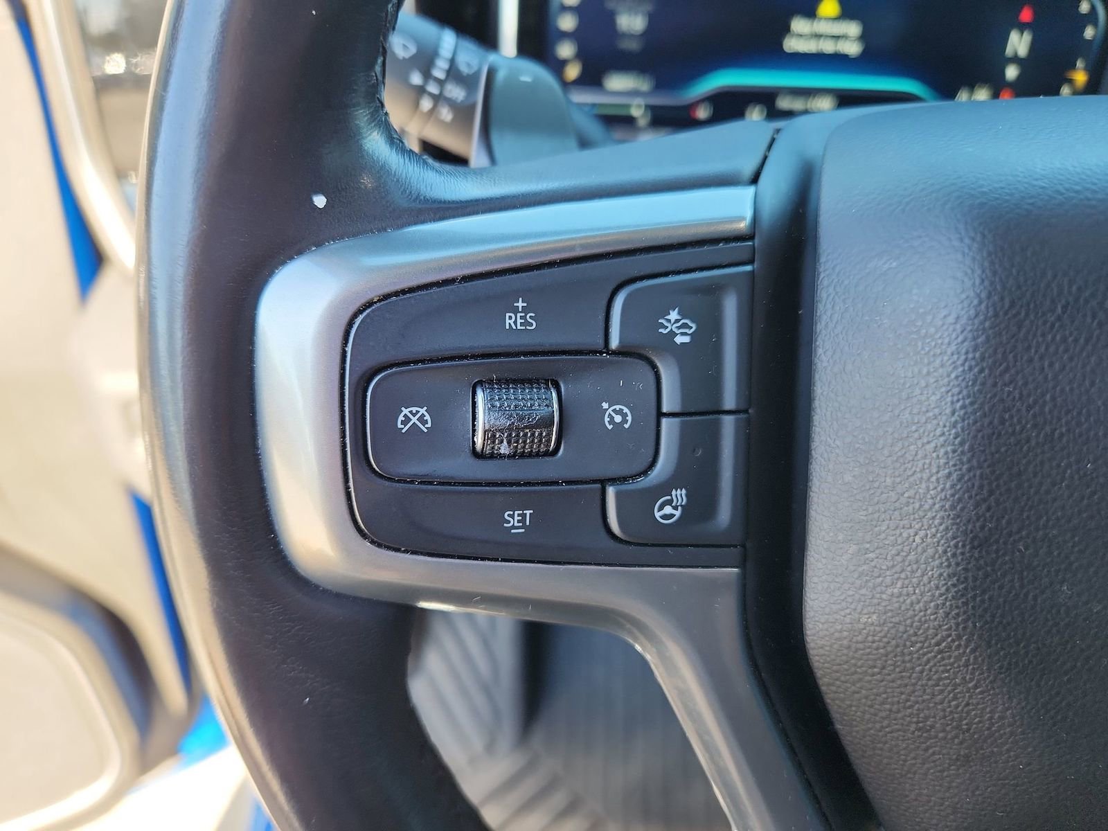 Used 2022 Chevrolet Silverado 1500 LTZ image 29