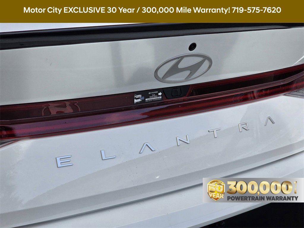 New 2026 Hyundai Elantra SEL Sport Premium FWD image 7