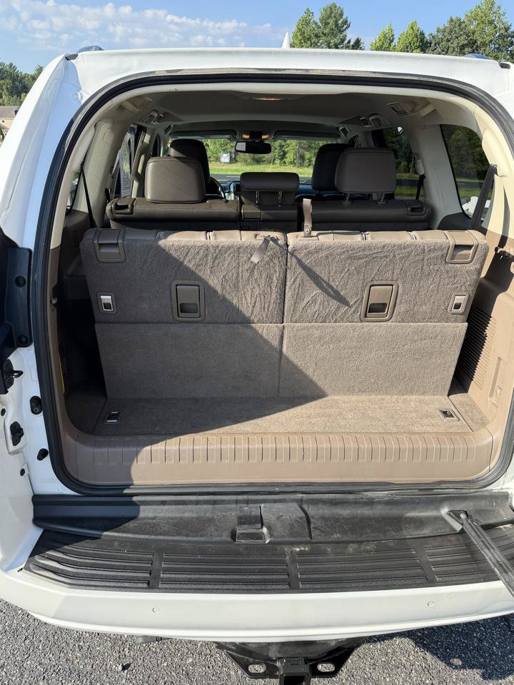 Used 2016 Lexus GX 460 AWD/4WD image 13