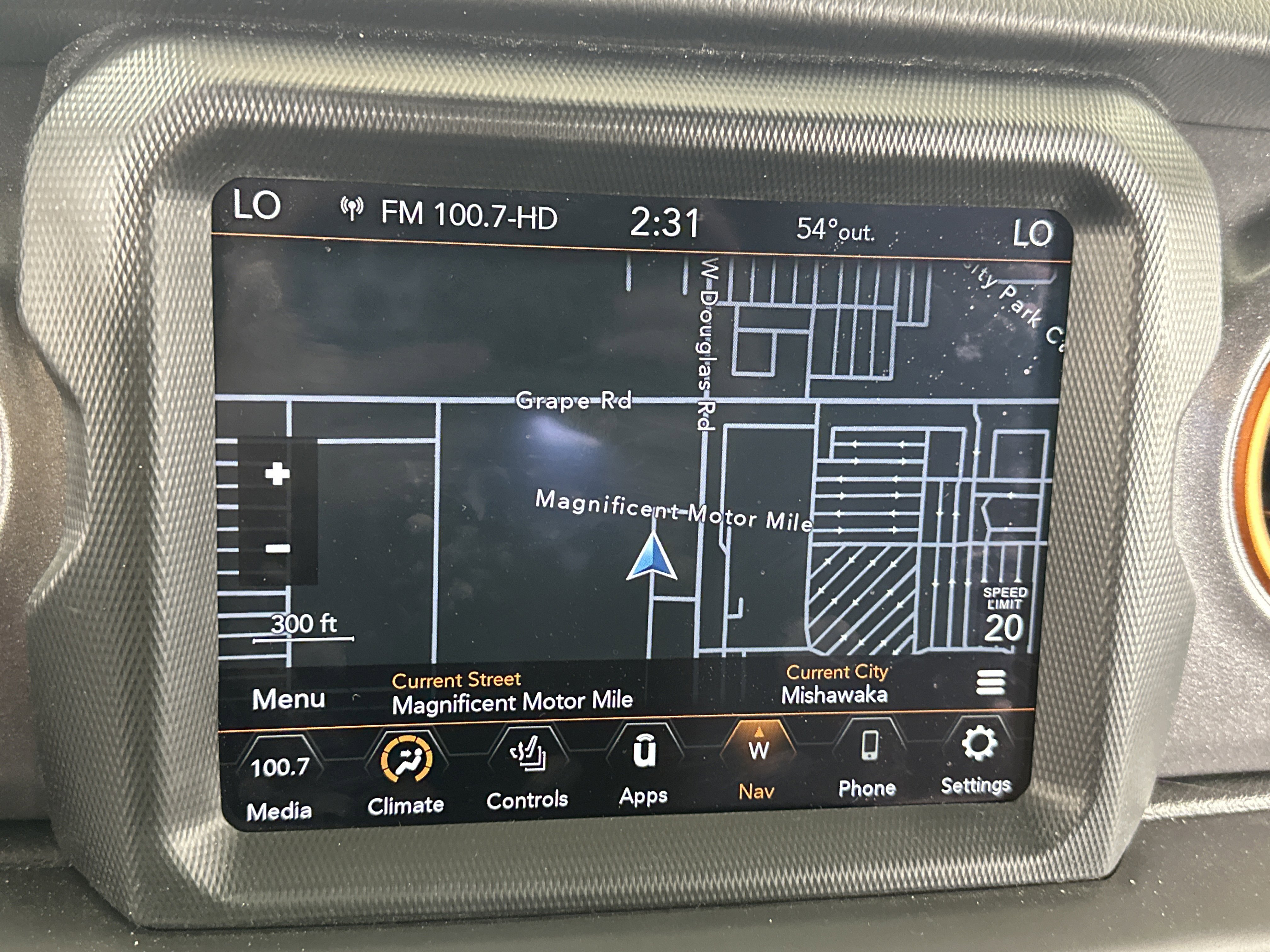 Used 2023 Jeep Gladiator Mojave w/ Cold Weather Group image 23