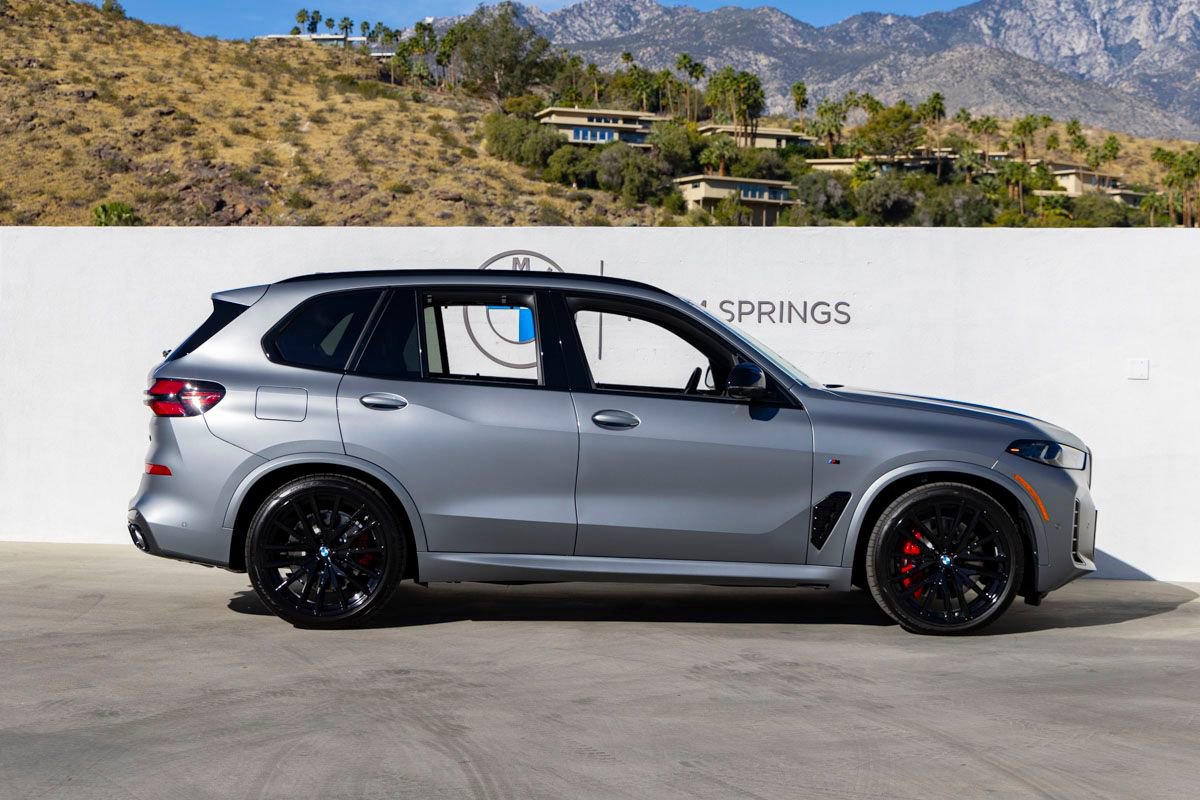 New 2026 BMW X5 M60i image 6