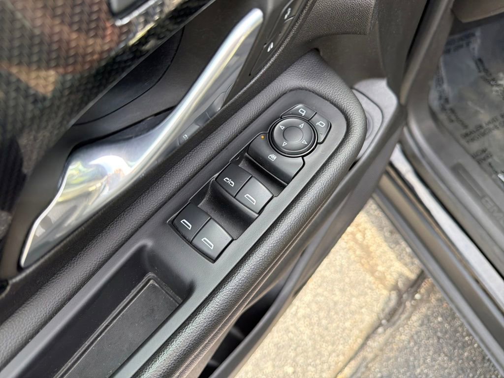 Used 2023 GMC Terrain AT4 image 14