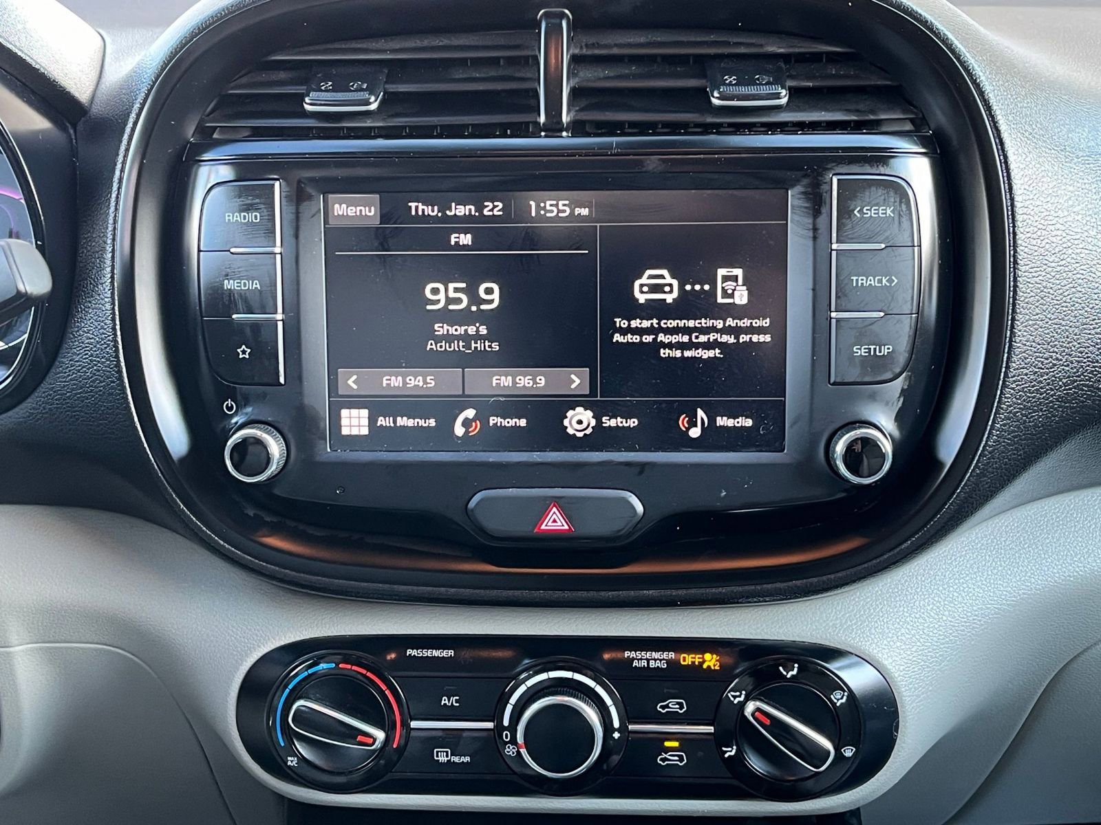 Used 2025 Kia Soul LX w/ LX Technology Package image 18