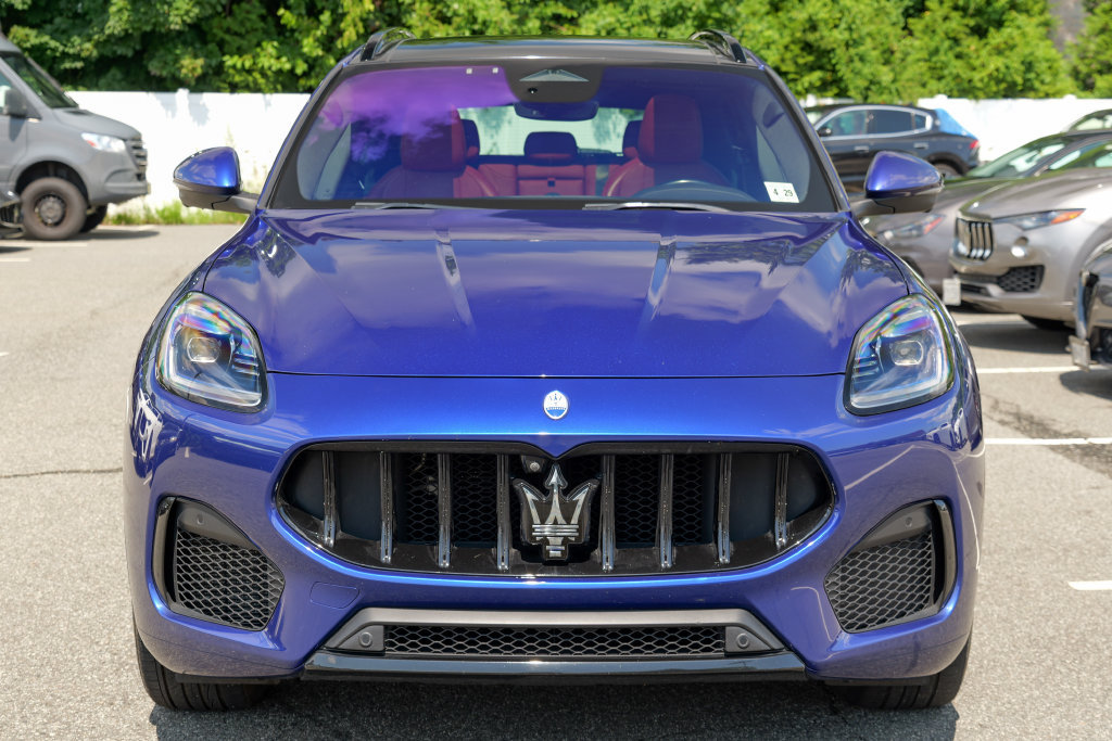 Used 2023 Maserati Grecale Modena AWD/4WD image 2