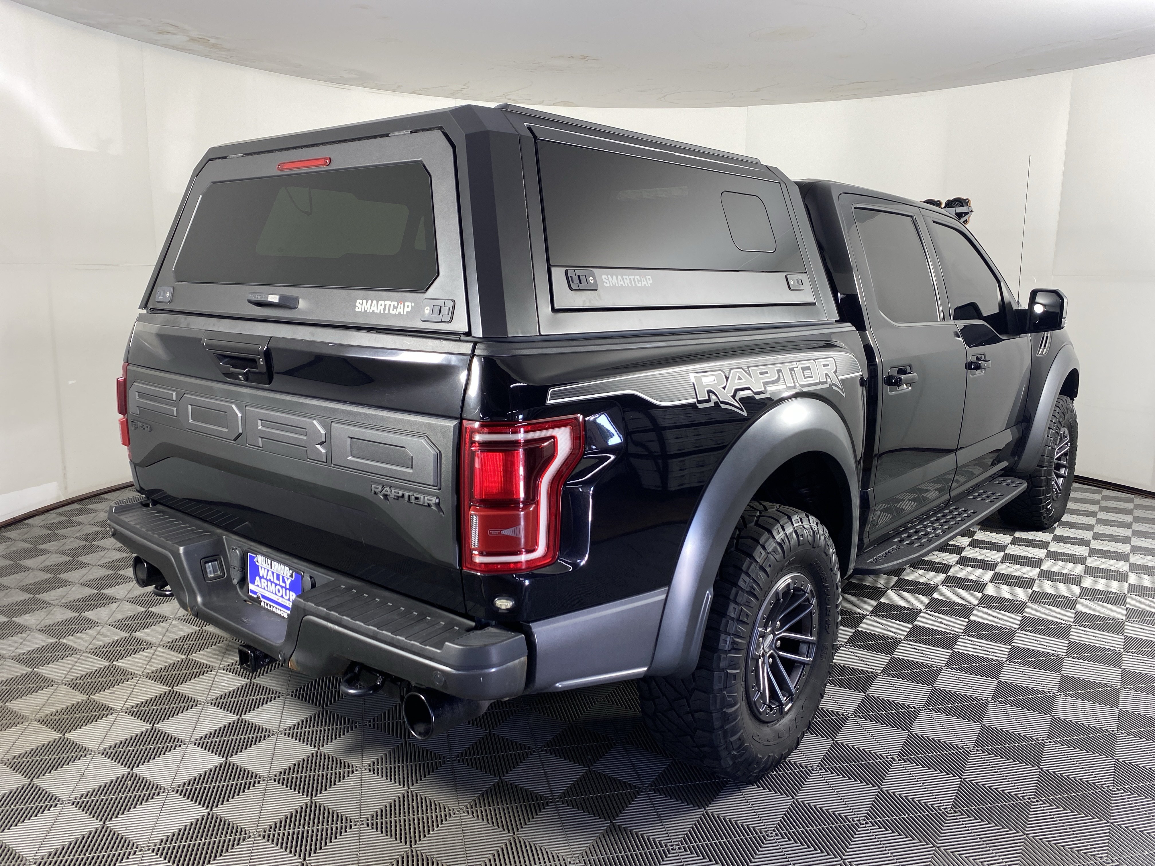 Used 2019 Ford F150 Raptor w/ Equipment Group 802A Luxury AWD/4WD image 8
