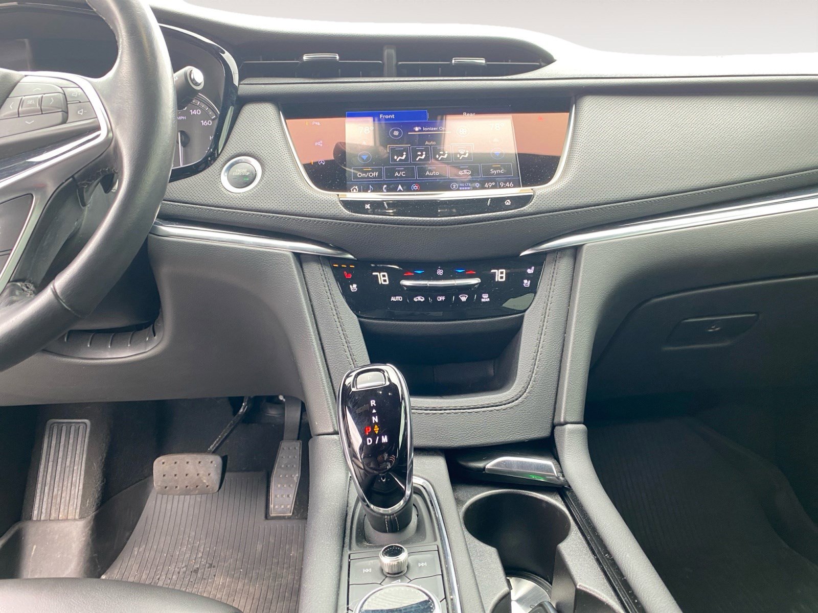 Used 2024 Cadillac XT5 Premium Luxury w/ Technology Package FWD image 12