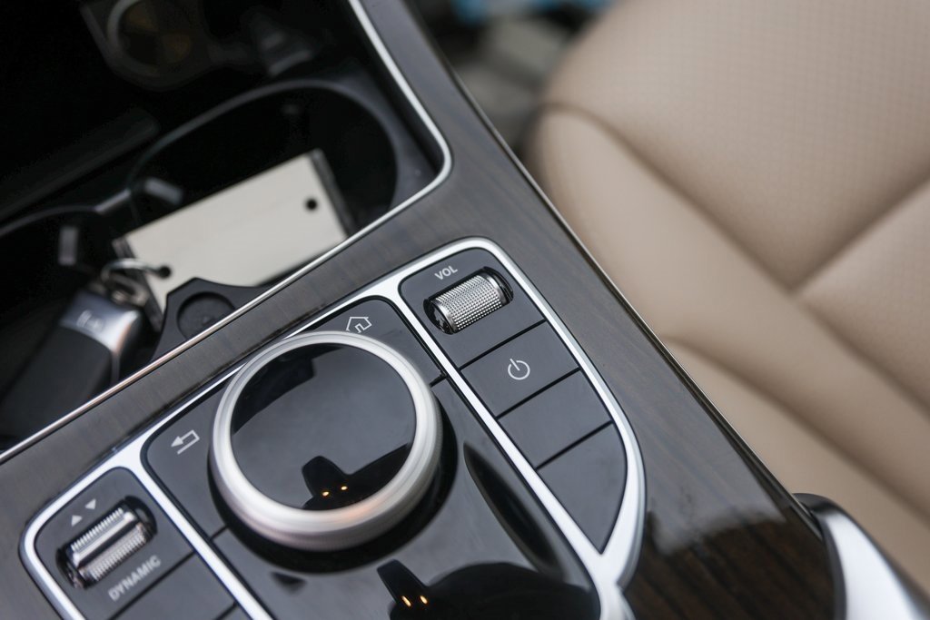 Used 2021 Mercedes-Benz C 300 Sedan image 23