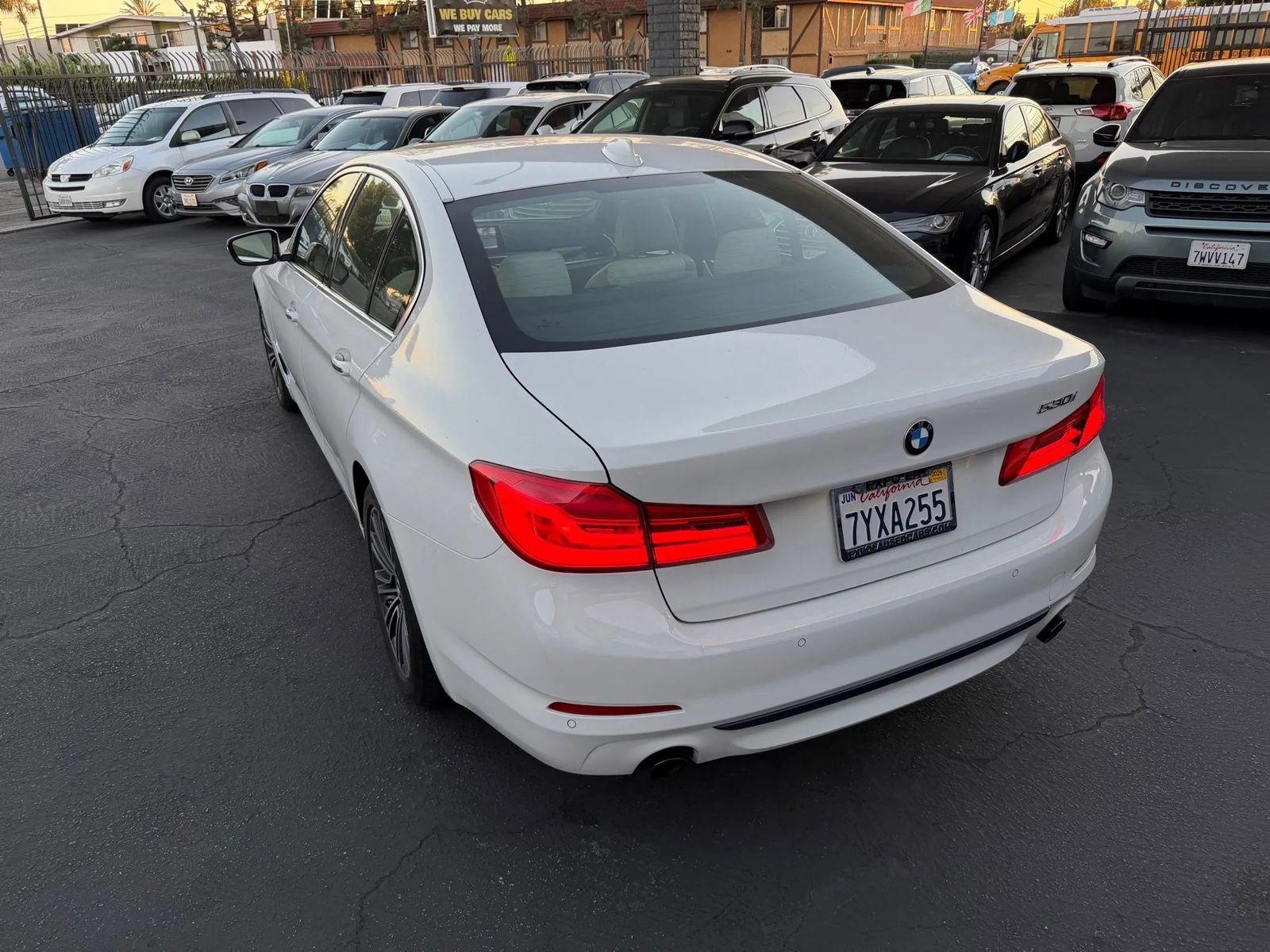 Used 2017 BMW 530i RWD image 18