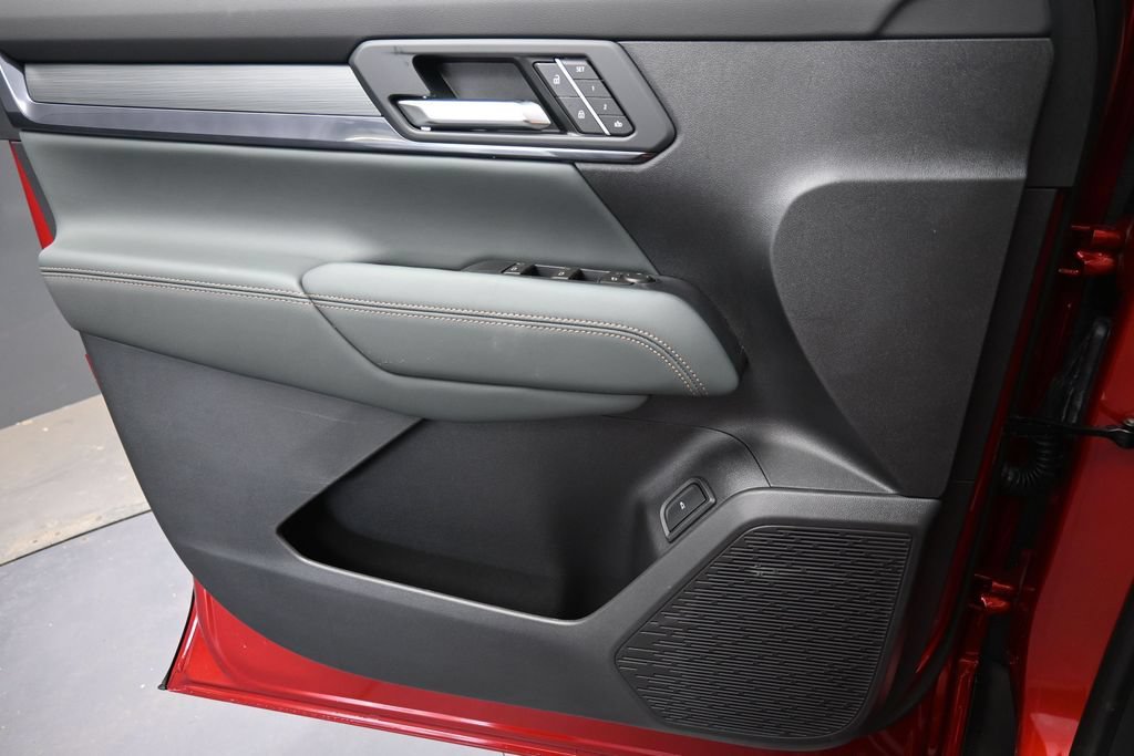 New 2026 GMC Terrain AT4 w/ Convenience Package III AWD/4WD image 16