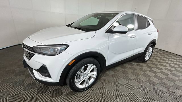 Used 2023 Buick Encore GX Preferred w/ Cold Weather Comfort Package FWD image 7