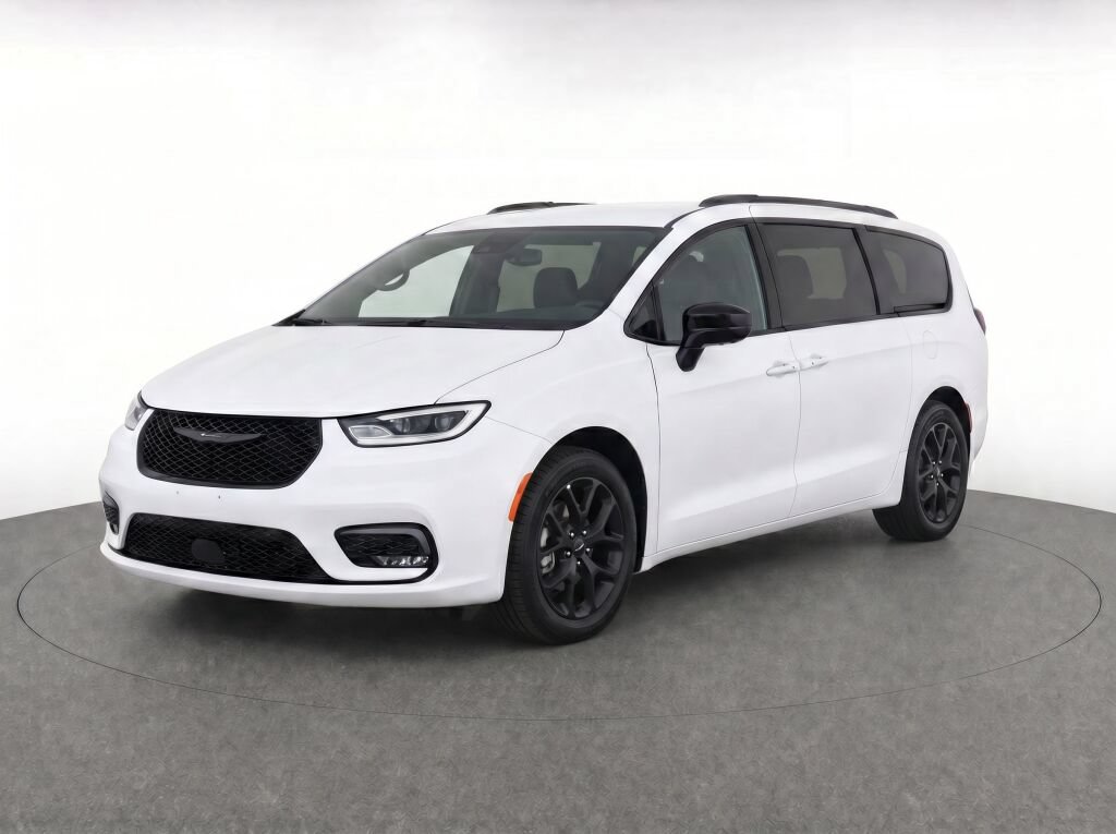 Used 2025 Chrysler Pacifica Limited FWD image 39