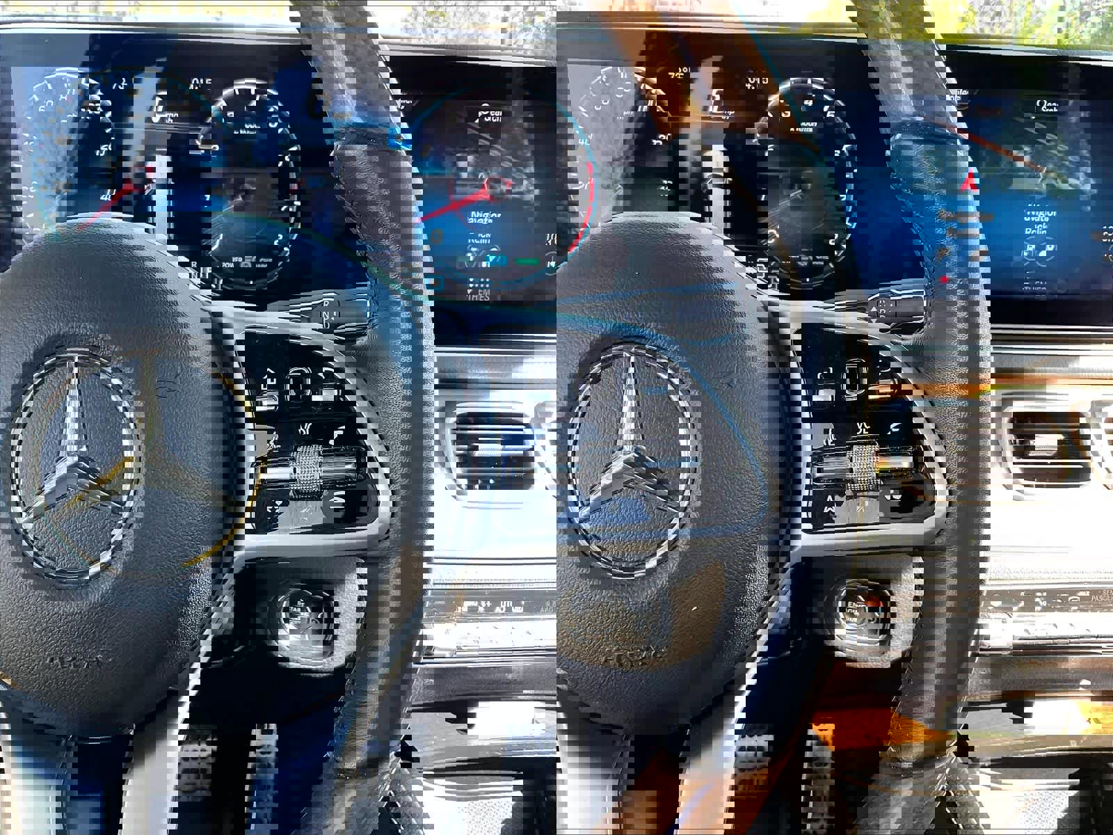 Used 2022 Mercedes-Benz GLS 450 4MATIC image 21